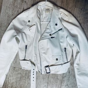 Cropped leather jacket